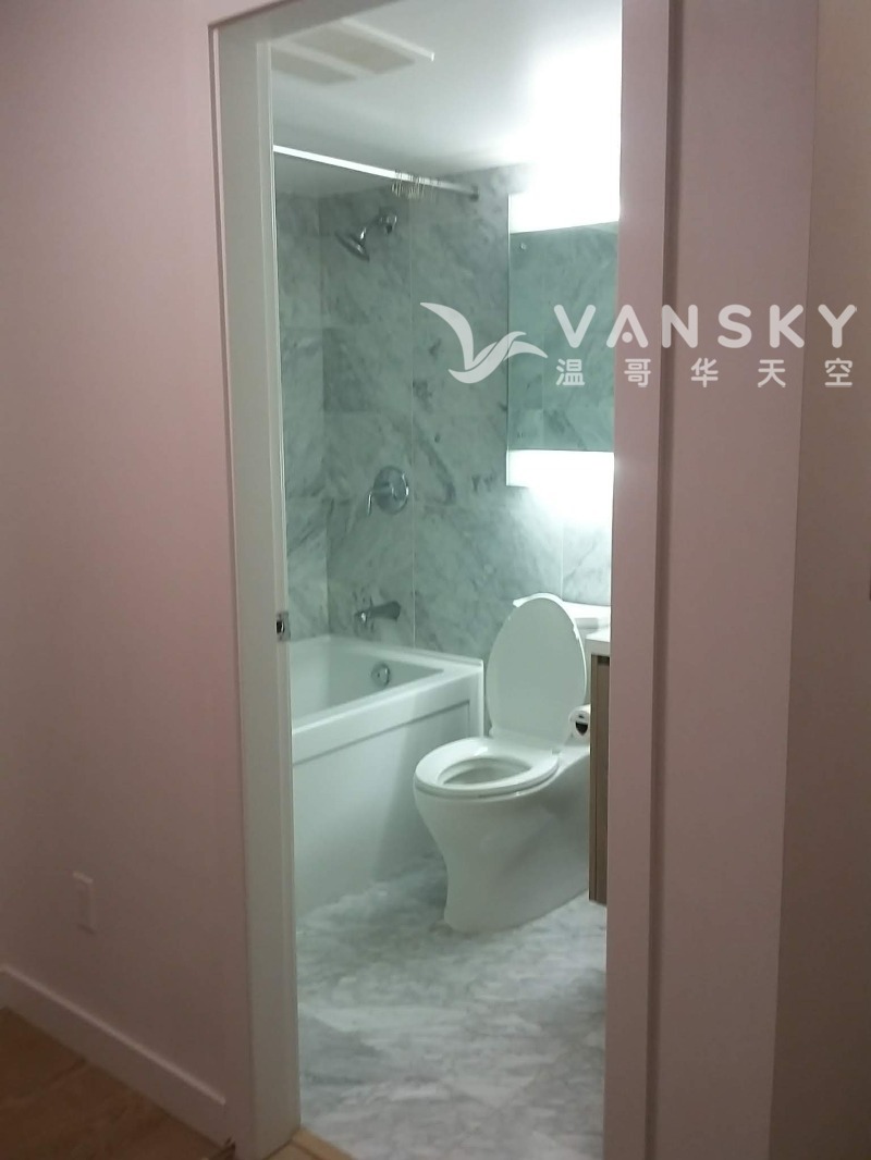 250902135434_Surrey 1 Bedroom Condo for Rent - Bathroom.jpg